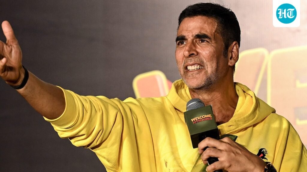 Akshay Kumar stops cricket match, removes shoes before holding national flag during Independence Day celebration. Watch