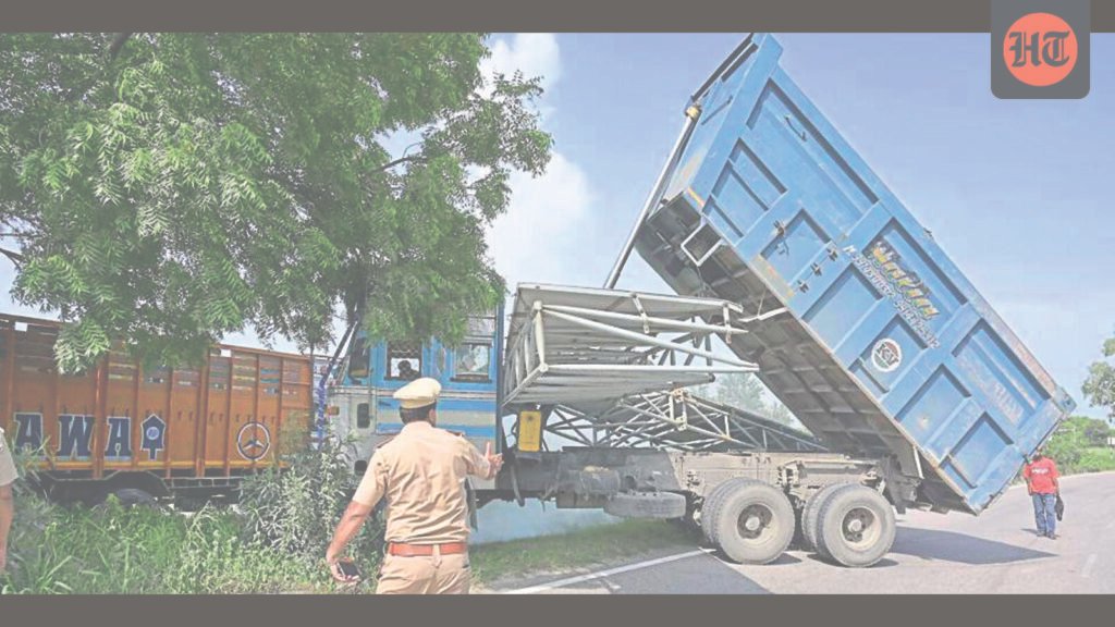 Ludhiana: Hit by truck, signboard comes crashing down on motorcyclist