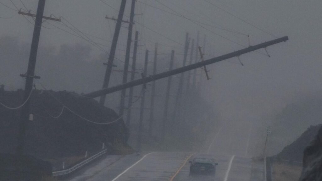 Hurricane Lala leaves thousands without power in Hawaii amid ‘life-threatening’ conditions