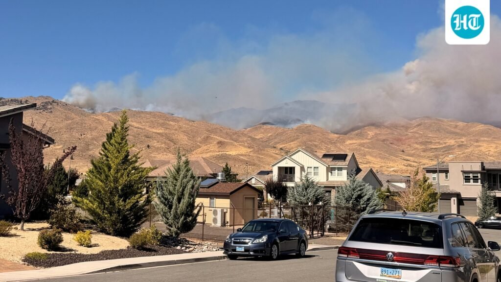 Reno wildfire update: Hawk Fire prompts new evacuations and road closures as thousands flee; over 10,000 acres burned