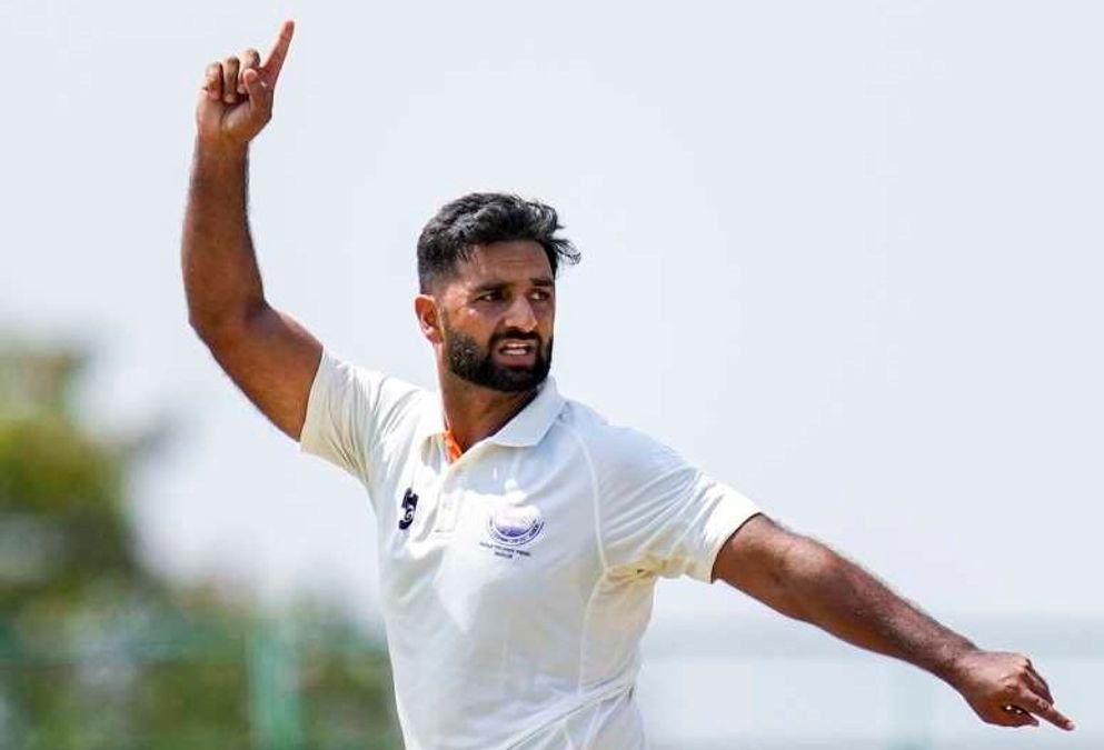 J&K’s Aquib Nabi Replaces Bumrah in India Test Squad