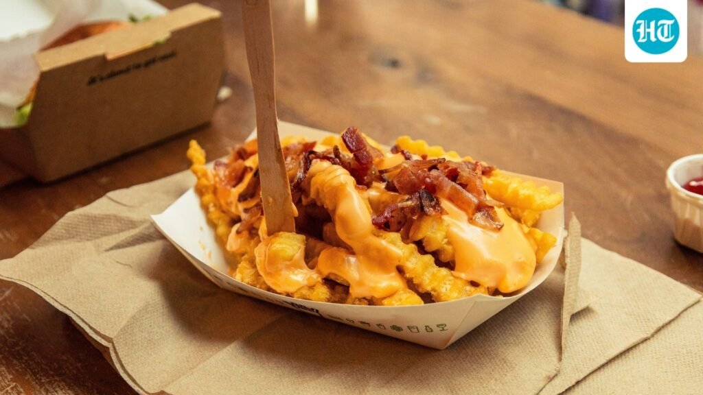 Craving cheesy fries without the guilt? A nutritionist uses this protein-packed trick as a substitute: Check full recipe