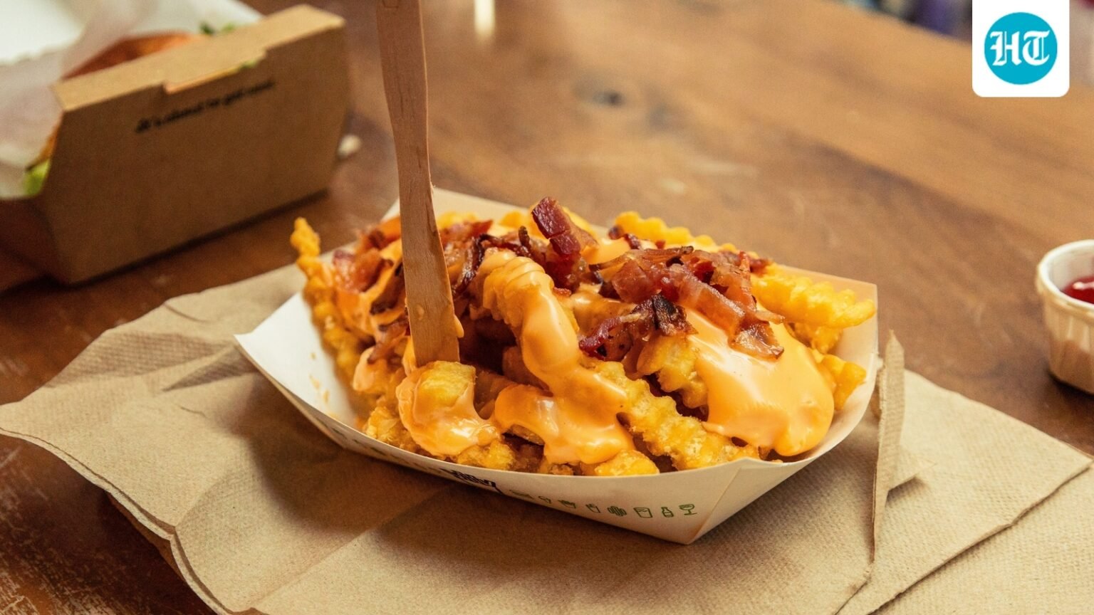 Craving cheesy fries without the guilt? A nutritionist uses this protein-packed trick as a substitute: Check full recipe