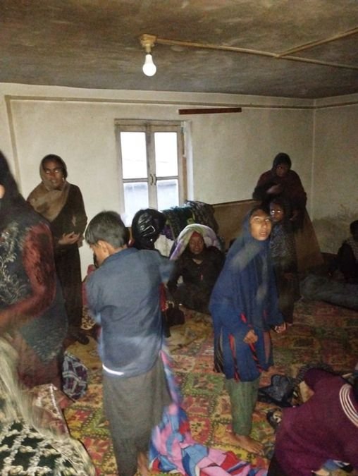 Cloudburst hits Minamarg, 20 Bakerwals rescued