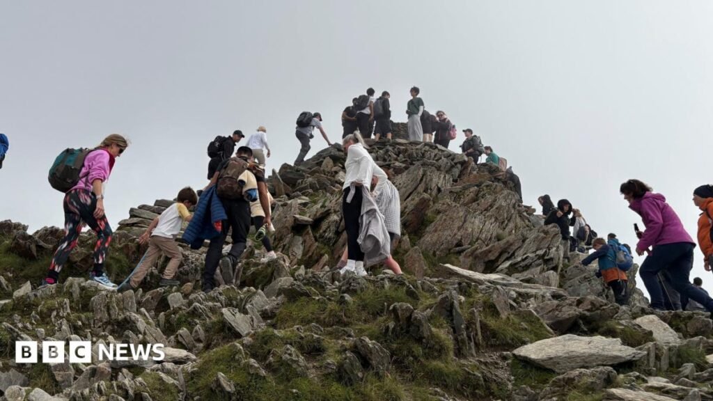 I couldn’t reach Yr Wyddfa’s summit because of queue jumpers