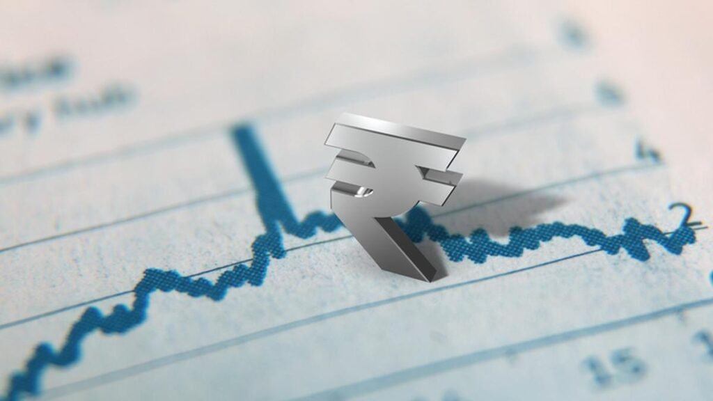 Rupee falls 7 paise to 95.68 against U.S. dollar in early trade