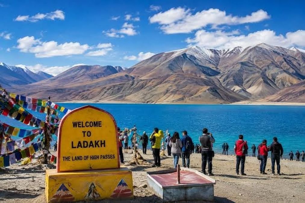 Ladakh draws 3.3 lakh tourists in first seven months