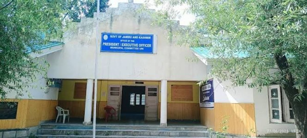 Uri MC warns against unauthorised construction