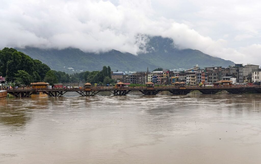 22 of 52 river sites fail quality test
