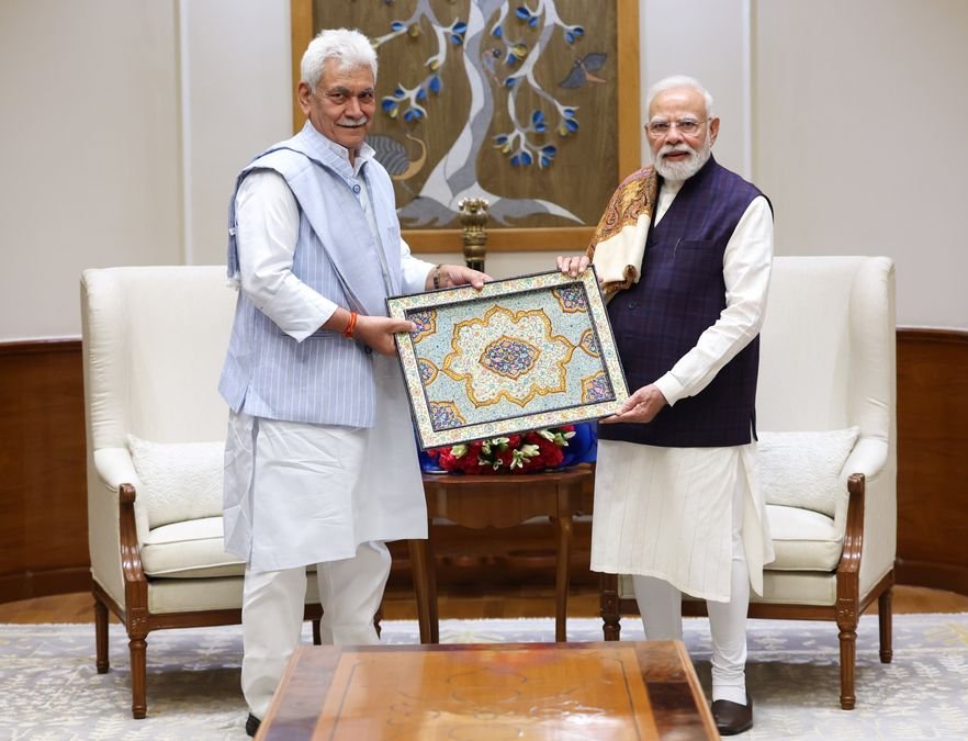 LG Sinha briefs PM Modi on J&K’s 100-day anti-drug drive