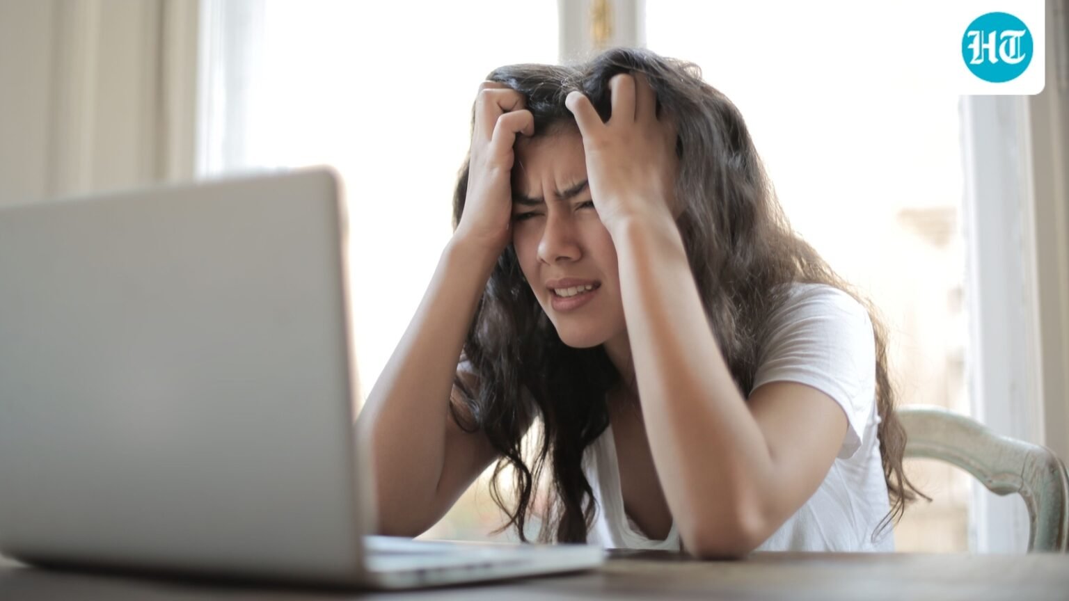 Link between stress and oral health: Dr Jaineel Parekh explains the effects of anxiety, teeth grinding and poor sleep