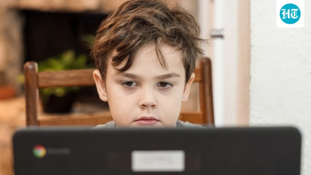 Child glued to a phone while eating? Nutritionist Rujuta Diwekar shares 3 strategies to reduce screen time during meals