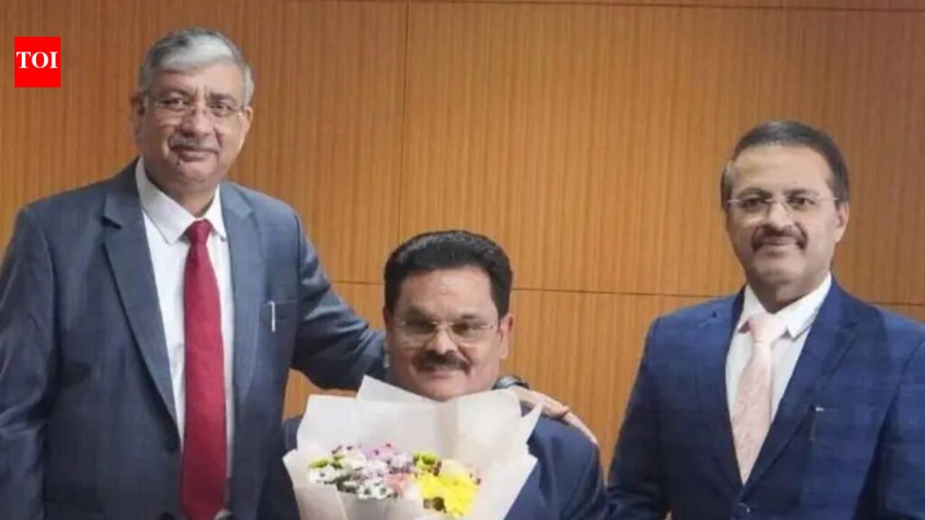 Prof VP Tiwari takes charge as acting VC of MNLU Nagpur | Nagpur News