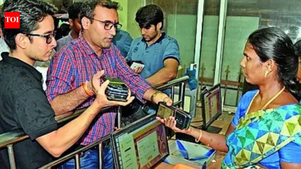 No more phones at temples in TN, secure counters set up | Chennai News