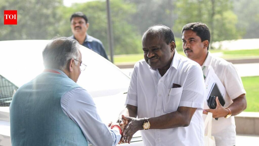 Minister Balakrishna urges HDK to take up state issues in Delhi | Mysuru News