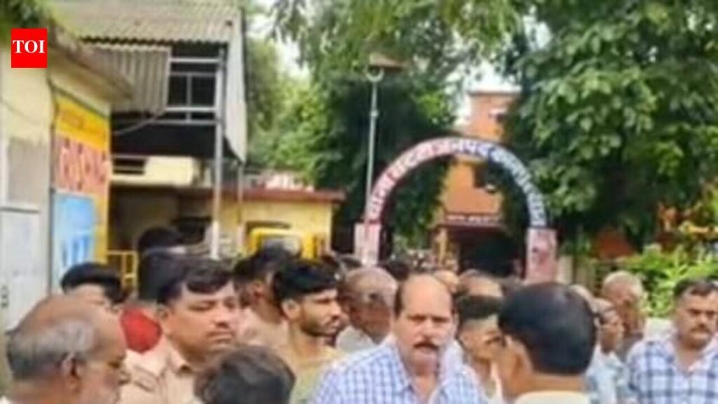 Speeding car kills youth in Kanpur Dehat | Kanpur News