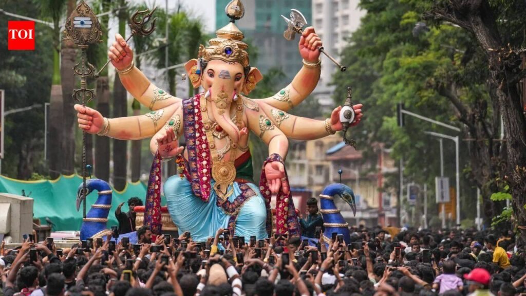 Crowds, funds and competition: Why Mumbai’s Ganpati idols keep getting taller | Mumbai News