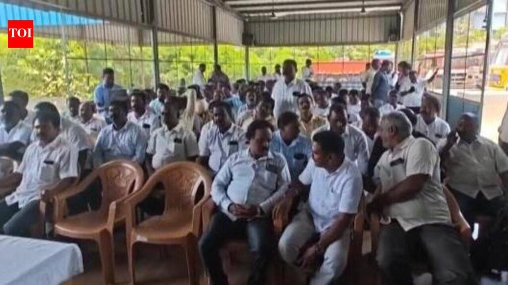 150 more Tasmac men suspended; staff close shops in protest | Chennai News