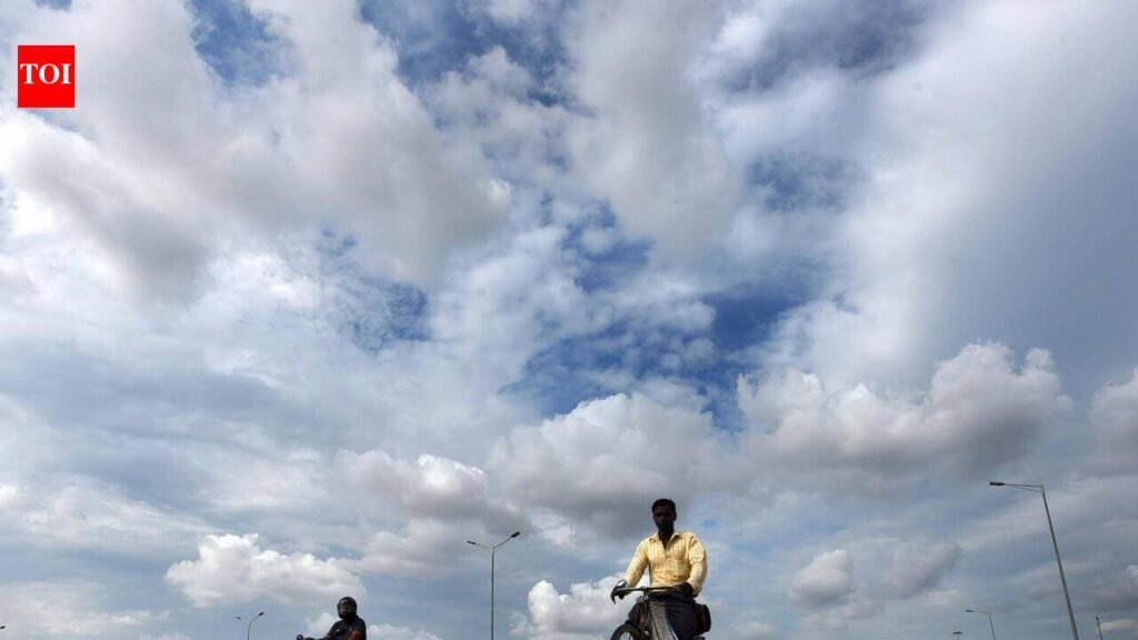 Yellow alert: Light to moderate rain expected today and tomorrow | Delhi News