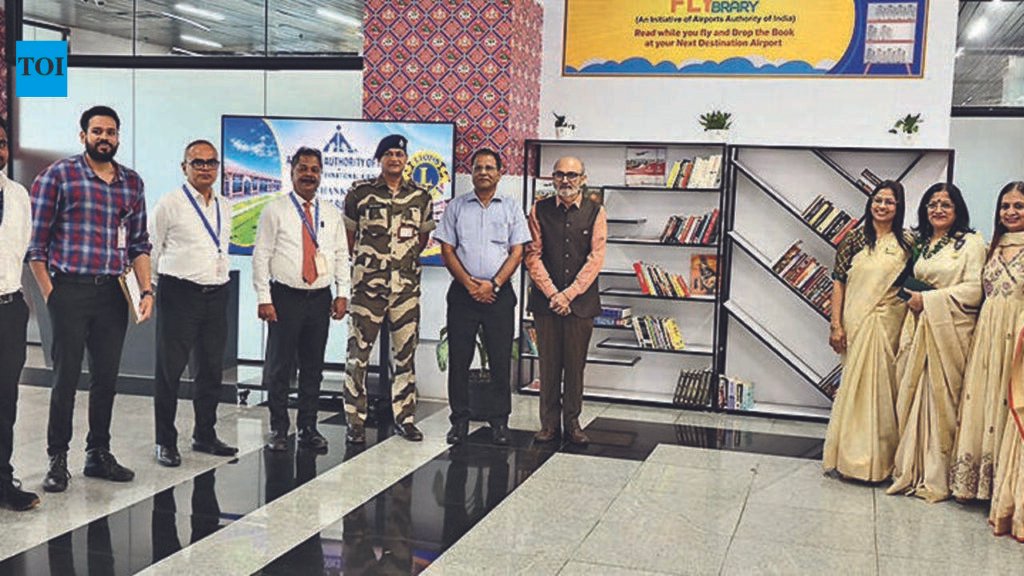 Flybrary launched at Surat airport | Surat News