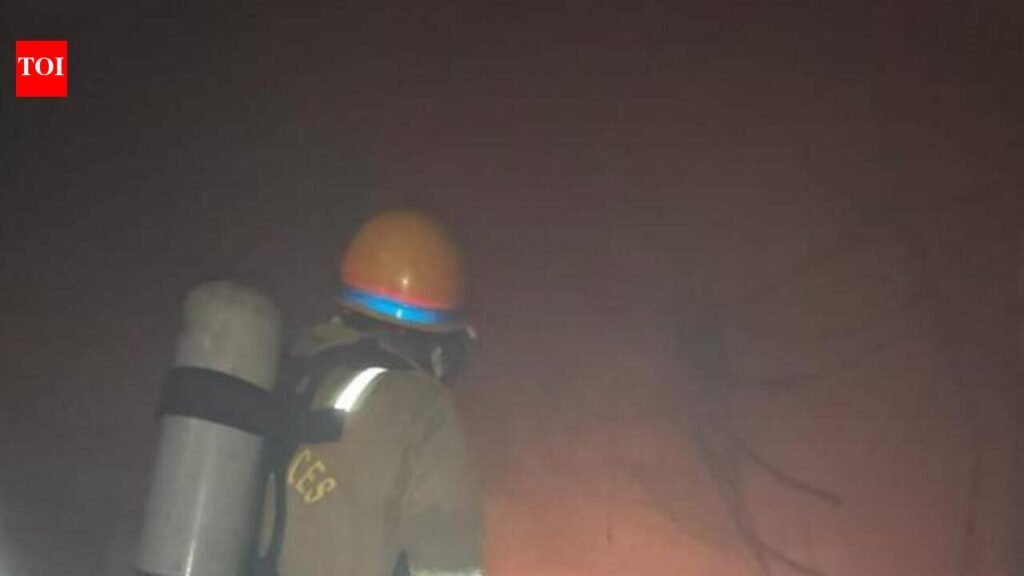Fire incident at LIC regional office; none hurt | Kanpur News