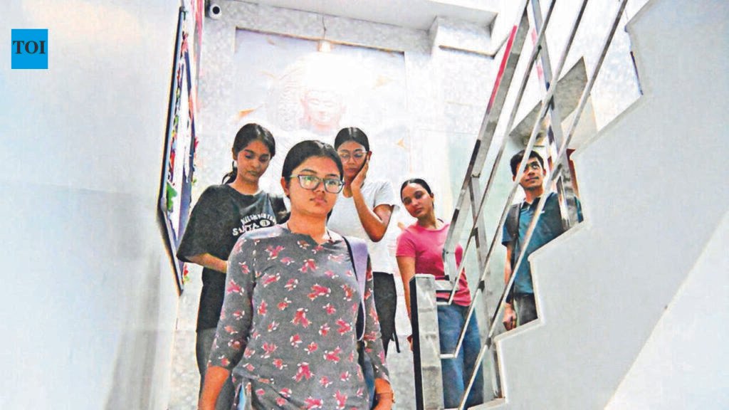 14 illegal coaching centres told to stop ops | Noida News