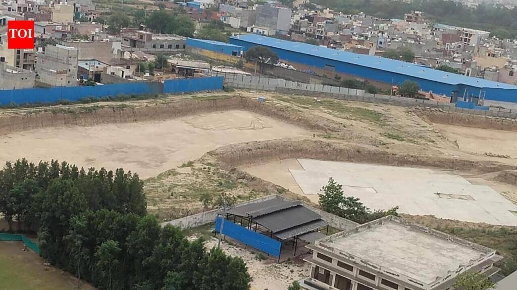 Project stalled after co loses registration, Rera orders ₹14.5L refund to homebuyer | Gurgaon News