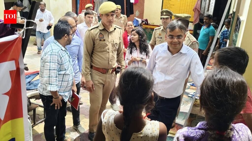 People heave sigh of relief as Ganga shows declining trend | Varanasi News