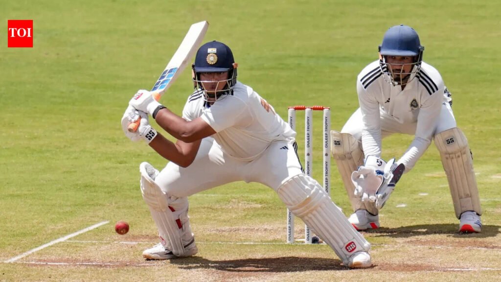 ‘200, 300 mar de’: Vaibhav Sooryavanshi’s coach makes huge demand ahead of Duleep Trophy final | Cricket News