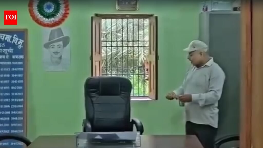 Muzaffarpur school headmaster suspended over ‘purification’ video | Patna News