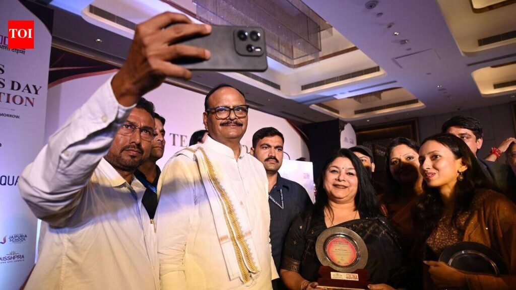 Stop chasing marks, build leaders of knowledge: Brajesh Pathak | Lucknow News