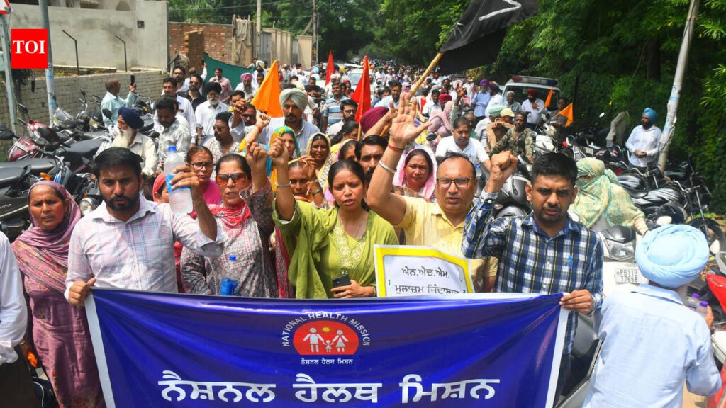Employees’ front rejects DA proposal, seeks restoration of pay scales, OPS | Chandigarh News