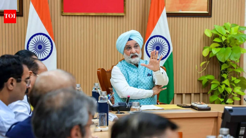 Delhi LG asks DDA to identify land for PGs, boost hostel facilities after Satya Niketan building collapse | Delhi News