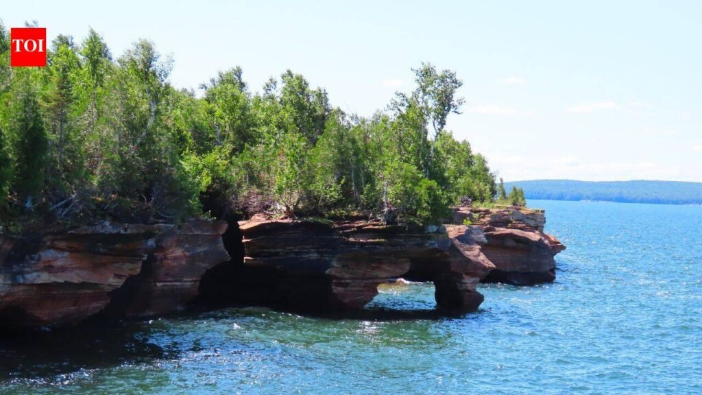 Wisconsin’s Apostle Islands have been a national lakeshore since 1970; a new proposal would turn the 21-island chain into a national park without changing federal ownership