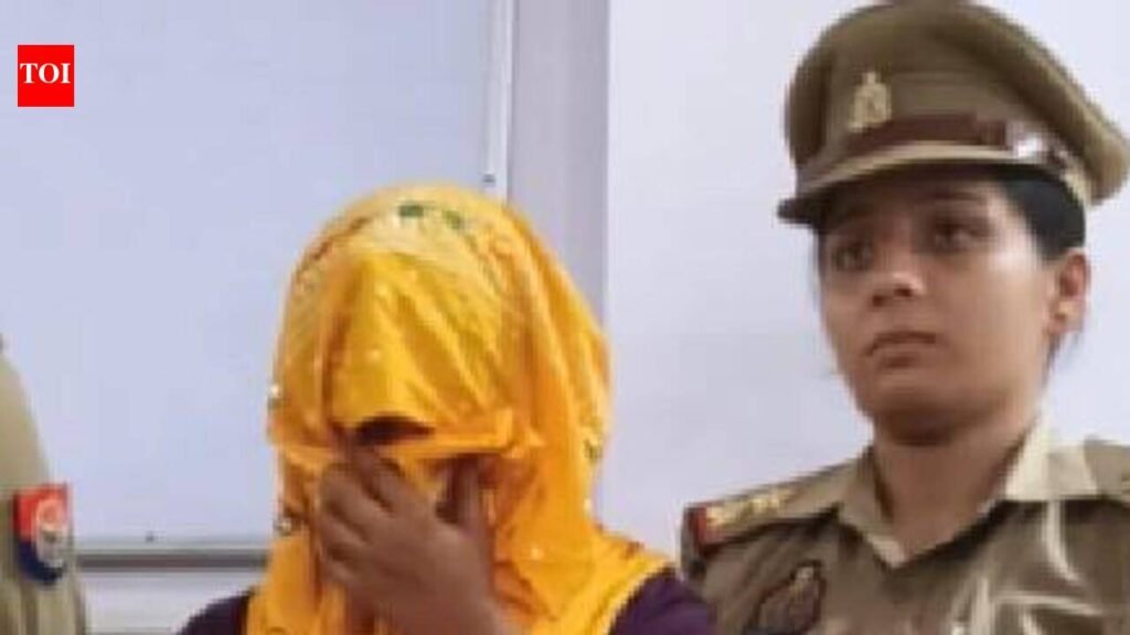Woman held with 8kg ganja | Kanpur News