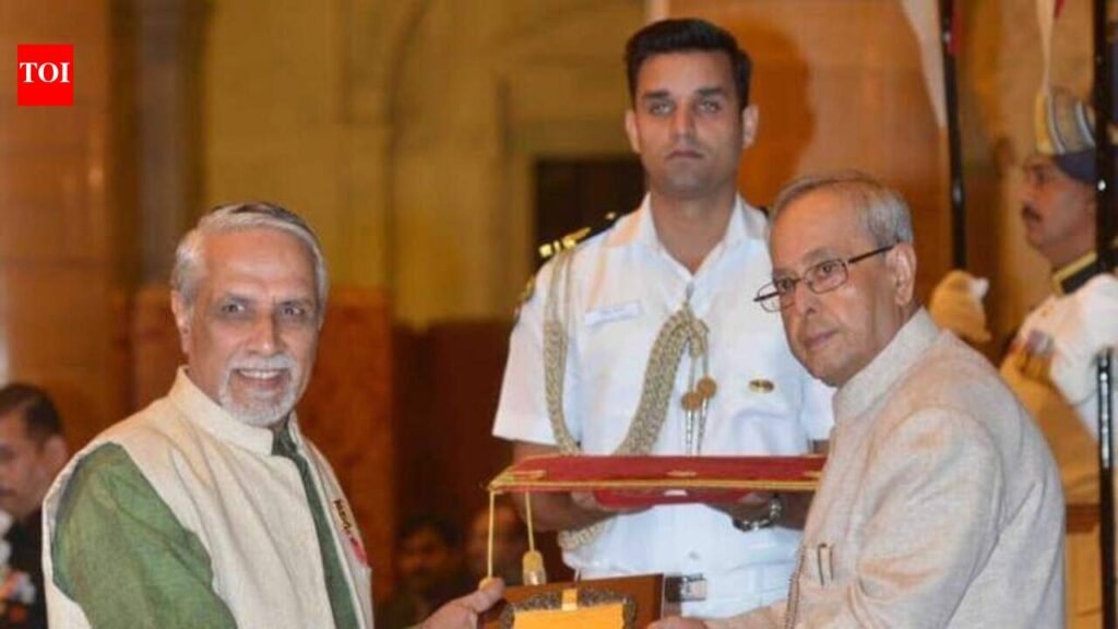 Theatre director Chidambara Rao Jambe passes away | Mysuru News