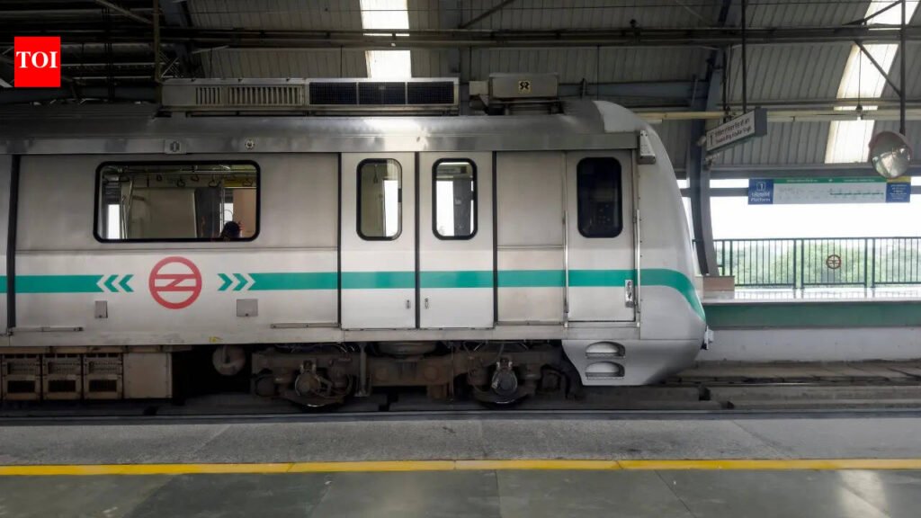 5 germ hotspots you touch at metro stations