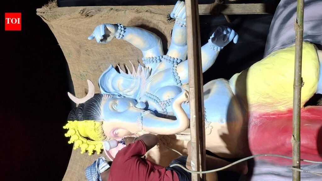 Differently abled artisans create 15ft unique Ganesh idol in Cuttack | Bhubaneswar News
