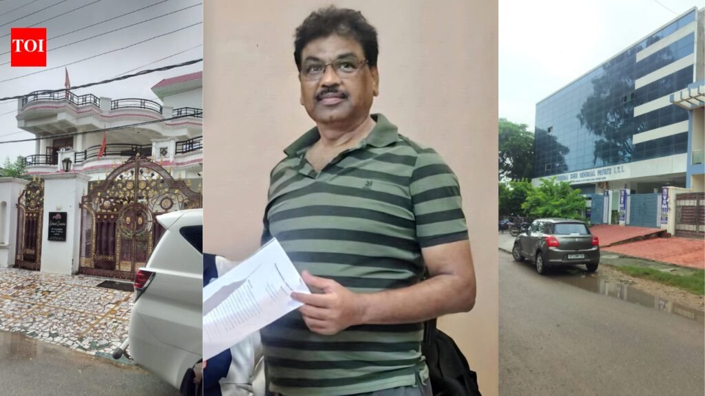 UP Vigilance searches 2 premises linked to bank manager over disproportionate wealth; finds Rs 4.4crore holdings | Lucknow News