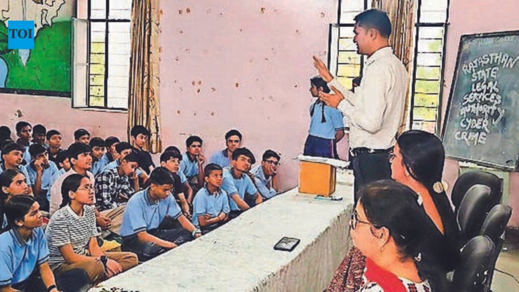 Hindi-medium classes planned in 157 English-medium schools | Jaipur News