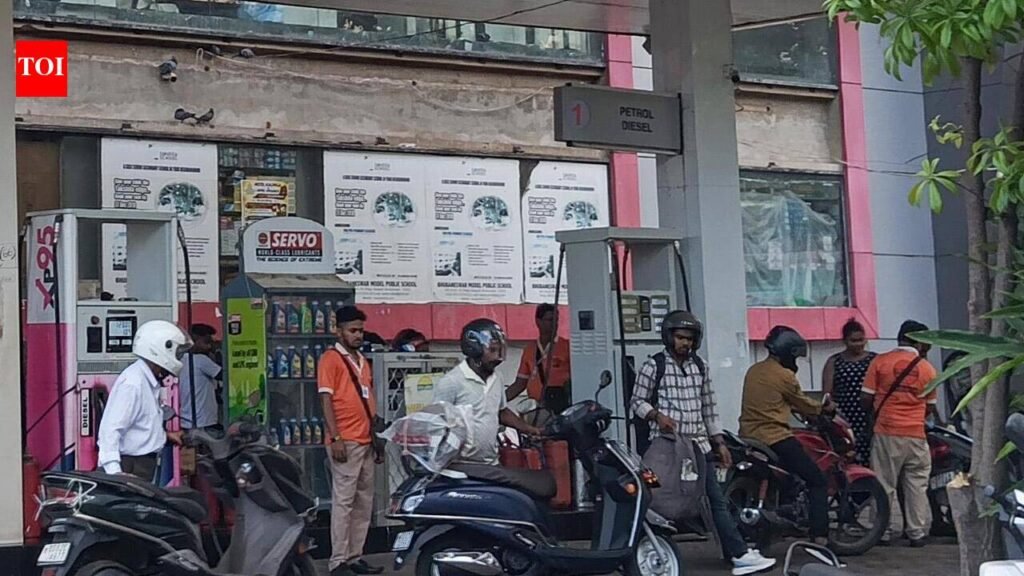 Won’t pass on any UPI transaction charge to consumers: Fuel dealers | Bhubaneswar News