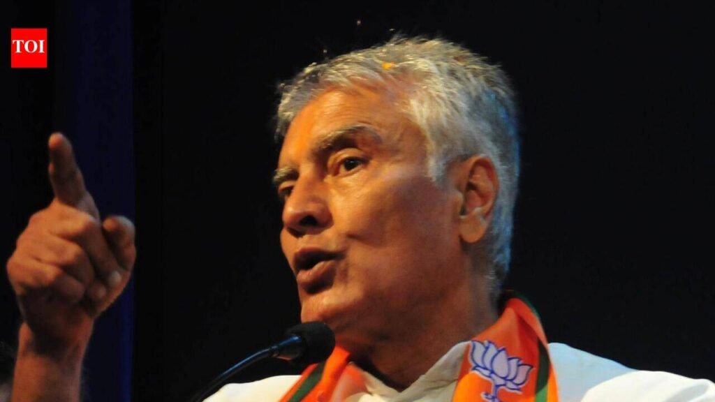 Sunil Jakhar dismisses social media buzz on rejoining Congress | Chandigarh News
