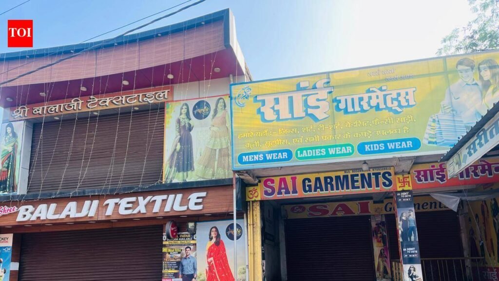 Balumath traders observe bandh over dust pollution, traffic congestion on NH-22 | Ranchi News