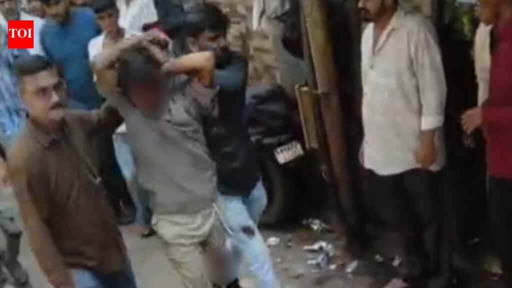 Money denied, man goes on knifing spree in Mumbai; 14-year-old killed, another injured | Mumbai News