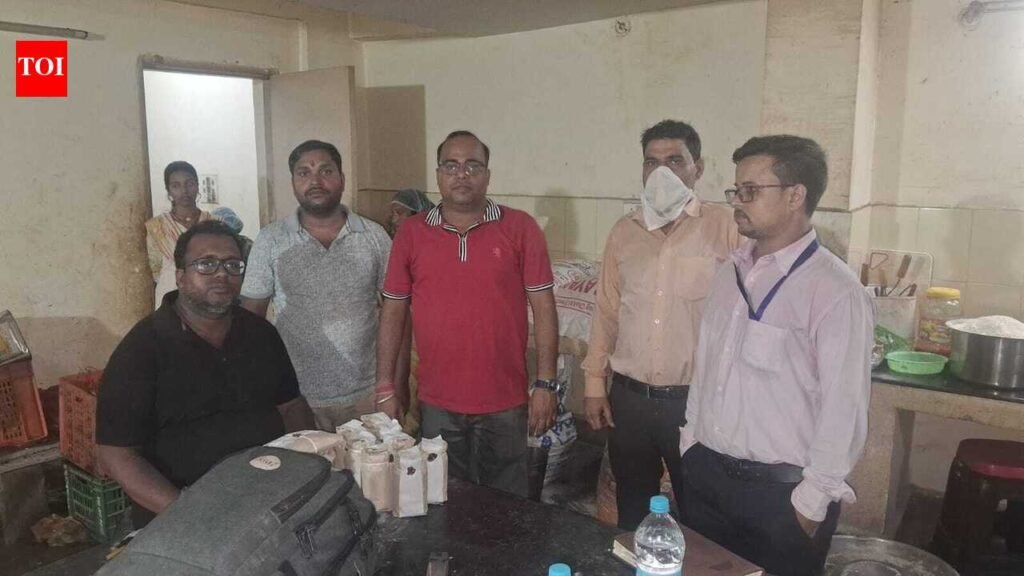 Food safety checks in Palamu Govt Engineering College after students complain of flies, pebbles in meals | Ranchi News