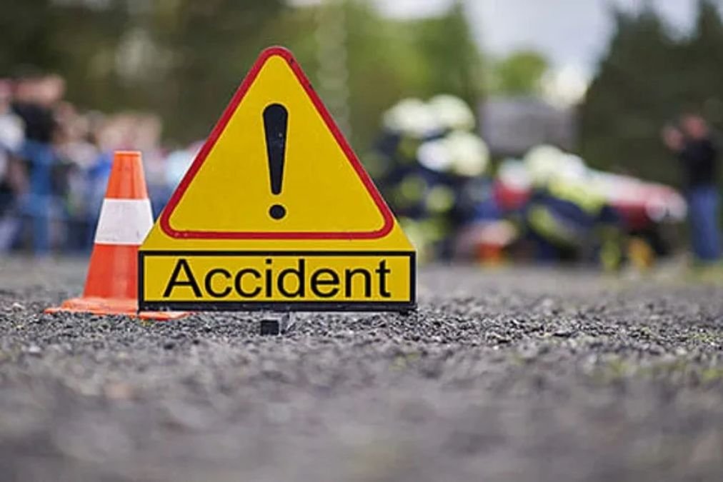 14 injured in road accident in Mendhar