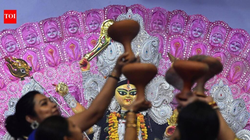 This Durga Puja, Bengali Club to also celebrate 100 years of actor Uttam Kumar | Lucknow News