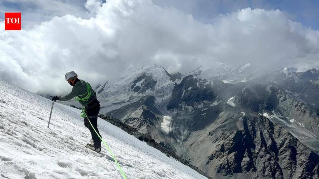 City mountaineer scales two Himalayan peaks in eight days | Vadodara News
