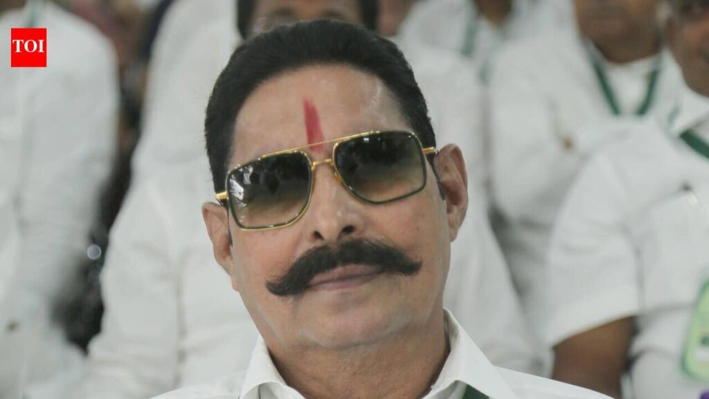 Anant-Neeraj spat intensifies over Patna graduate seat | Patna News