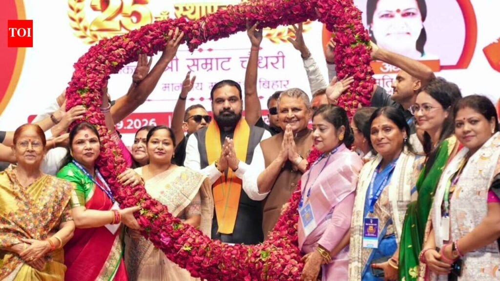 Govt to link 1 crore women with jobs: CM | Patna News